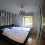 Moderne 3 Zi Ferienwohnung